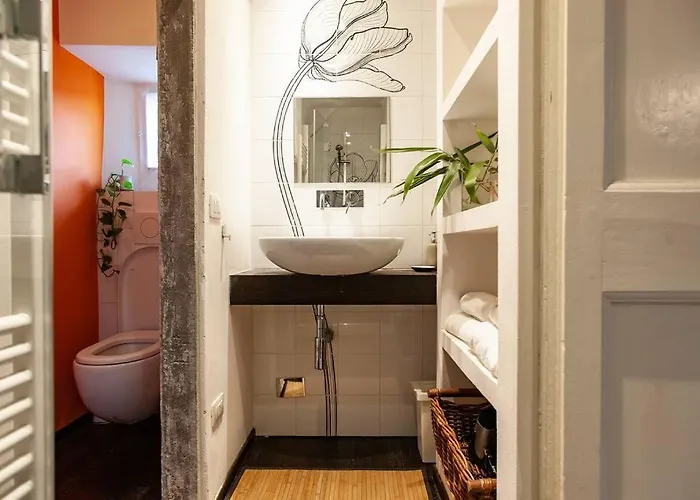 Cosy Sant'ambrogio Апартаменты *